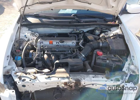 2011 Honda Accord 2.4 Se from USA, damaged, VIN 1HGCP2F65BA125350